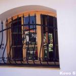 okenní mříž s předsazením okenní mříž s předsazením